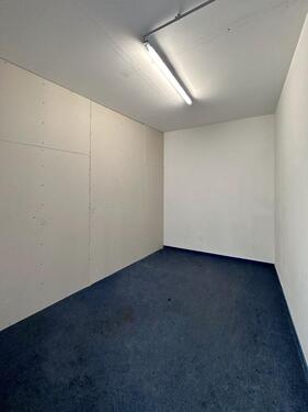 Foto - Lagerraum 247 Zutritt , überwacht!!