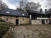 Foto - Premium-Adresse in charmanter, historischer Schlossarchitektur