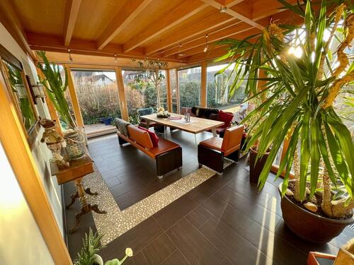 Foto - Zukunftsorientiertes und Freistehendes EFH mit 2 PV-Anlagen, Wint