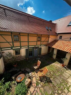 Foto - Bauernhaus mit Werkstatt und mediterranem Innenhof