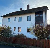 Einfamilienhaus mit separater Wohnung im 1. OG - Beratzhausen