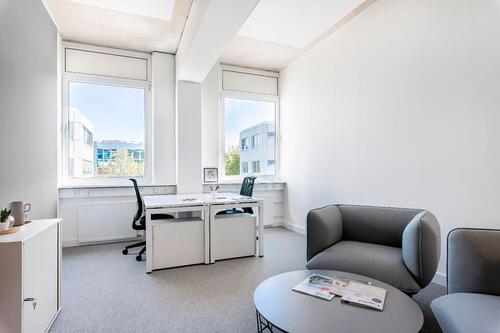 Foto - Privater Büroraum für 5 Person in Regus Docks