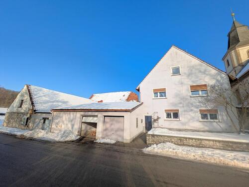 Foto - 4.600 qm großes, ehemaliges landwirtschaftliches Anwesen in Manau