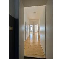 1 WG Zimmer in 2er WG Altbau Holzdielen DH 3 m, 550 warm - Düren