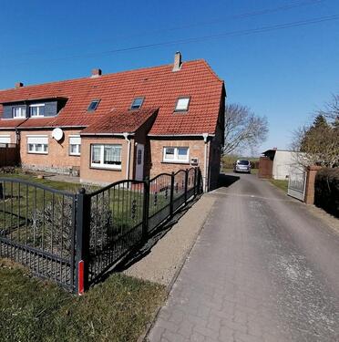 Foto - Doppelhaushälfte zu verkaufen - 185.000,00&nbsp;EUR Kaufpreis, ca.&nbsp; 170,00&nbsp;m&sup2;