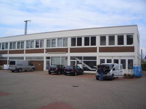 Foto - Hannover Nordstadt - Büro - Parkplätze - StadtbahnBus Endpunkt