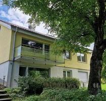 Für Gartenliebhaber & Familien - neu modernisierte Wohnung mit Terrasse - zentrale, ruhige Lage - Mittelbiberach