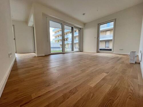 Foto - Erstbezug am Wasser: 2-Zimmer-Wohnung mit Einbauküche & Garten