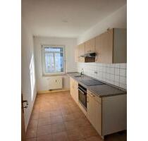 Großzügige 2 -Raumwohnung mit Tageslichtbad + Balkon + Einbauküche! - Neuhardenberg