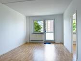 Foto - Großzügige 3-Raum-Wohnung - 500,00 EUR Kaltmiete,