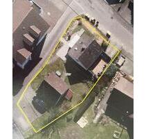 Sanierungsbedürftiges Wohnensemble – zentrale Lage in Kierspe