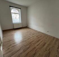 3-Zimmer-Wohnung - Einbauküche - zentrale Lage in Hof - 72,5 m²