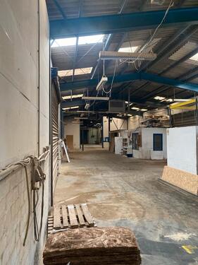 Foto - Produktion Lager Halle zu vermieten