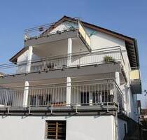 3 Fam.haus in Top Hanglage von Wiesloch, Fernblick, 99 qm Balkon