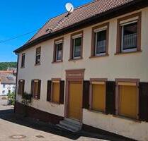 Bauernhaus mit Scheune und Stallungen - Staudernheim