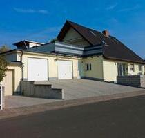 Gehobene ETW, 111 qm + traumhafte Dachterrasse mit EBK und Garage - Hamm am Rhein