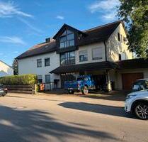 geräumige Erdgeschoss-Wohnung mit großem Garten in Königsbrunn