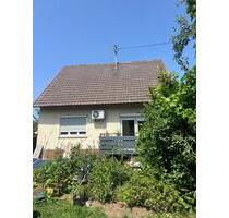 Einfamilienhaus mit großem Grundstück 802 m², Starkstrom, Balkon - Ofterdingen