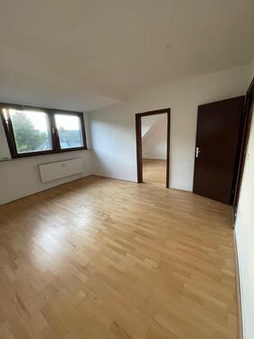 Foto - Charmante Dachgeschosswohnung mit Charakter – 2 Zimmer, große Ess