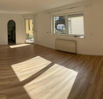 Renovierte 3-Zimmer-Wohnung in IGB Süd (inkl. EBK und Balkon) - Sankt Ingbert