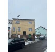 Haus Einfamilienhaus bis zwei - 117.000,00&nbsp;EUR Kaufpreis, ca.&nbsp; 190,00&nbsp;m&sup2; in Ottweiler (PLZ: 66564)