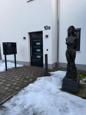 Foto - Neuwertige, 2-Zimmer Wohnung, EBK, Top Lage, ab sofort