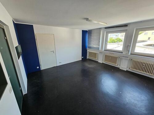 Foto - Büroraum in 8er-BG mit ca. 20m2