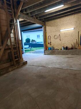 Foto - Lagerhalle zu vermieten - 90,00 EUR Miete,