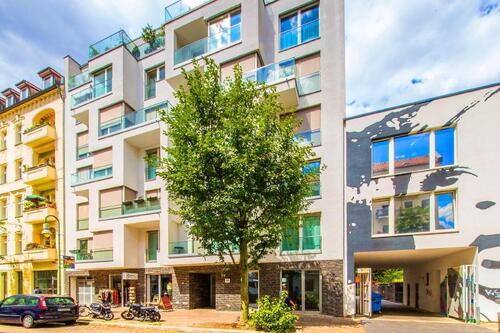 Foto - Lychener Str. mit TG 3 Zi-Whg 2 Balkone 2 Bäder Aufzug und EBK