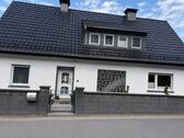 Foto - Einfamilienhaus mit großem Grundstück, Garage und viel Potenzial