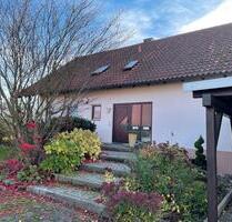 3 Zimmer Dachgeschosswohnung Aurach-Weinberg