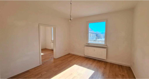 Foto - Frisch sanierte 2-Raum-Wohnung + Keller 