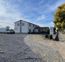 Mehrfamilienhaus + Gewerbeeinheit auf 2.343 m² Grundstück - Northeim