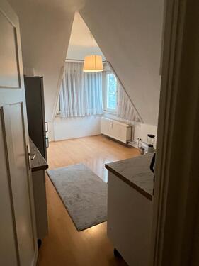 Foto - Dachgeschoßwohnung in Frankfurt am Main zur Miete