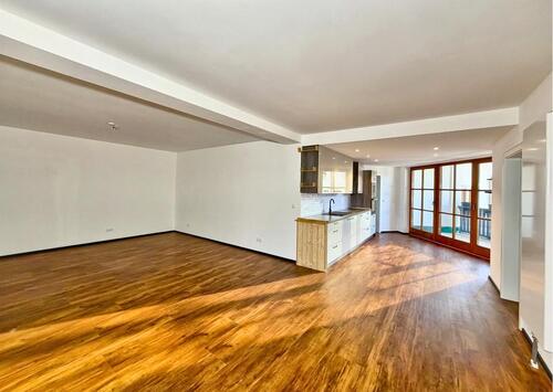 Foto - Moderne 3-Zimmer-Wohnung mit offenem Wohn- Essbereich und großem Balkon