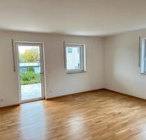 Wohnung barrierefrei mit Terrasse und Garten - Wackersdorf