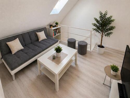 Foto - Schöne, helle Dachgeschosswohnung – Einzug ab 01.05.2026 Neckar