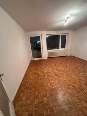 Foto - 2 Zimmer EG Wohnung mit Balkon Einzug absofort