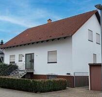 Stutensee-Büchig - Charmantes Einfamilienhaus in herrlich ruhiger Wohnlage mit großem Garten