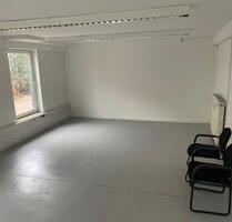 BüroraumFotostudioGalerie etc. - 230,00 EUR Kaltmiete, in Bremen (PLZ: 28259) Huchting