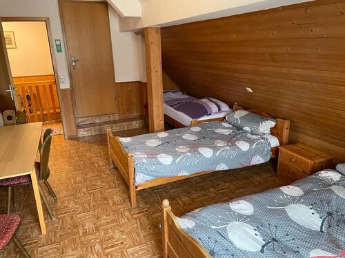 Foto - 1 Zimmer möbliert mit Bad & WC - 550,00&nbsp;EUR Kaltmiete, ca.&nbsp; 20,00&nbsp;m&sup2;