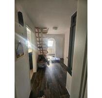 3 Zimmer dg Wohnung - 950,00&nbsp;EUR Kaltmiete, ca.&nbsp; 90,00&nbsp;m&sup2; in Gundelfingen an der Donau (PLZ: 89423)