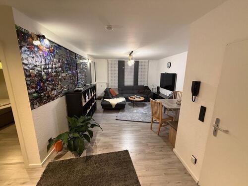 Foto - Helle 3-Zimmer-Dachgeschosswohnung mit Südbalkon