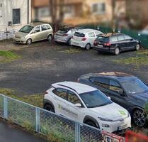Stellplatz auf eingezäunten Grundstück in Kassel Mitte