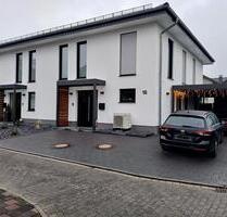 Doppelhaushälfte (Stadtvilla) - 550.000,00&nbsp;EUR Kaufpreis, ca.&nbsp; 145,00&nbsp;m&sup2; in Horn-Bad Meinberg (PLZ: 32805)