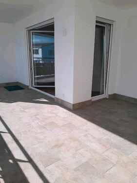 Foto - Moderne 2-Zimmer Wohnung 77 m2 mit großem Balkon