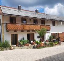 Teil-Möblierte Landhauswohnung - 760,00 EUR Kaltmiete, in Schnaitsee (PLZ: 83530)