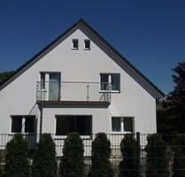 Freistehendes Haus 2-Familienhaus in Berlin-Rudow zu verkaufen