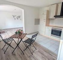 2 Zimmer Wohnung Zentral 72 qm Terrasse Aufzug Garage - Horb am Neckar