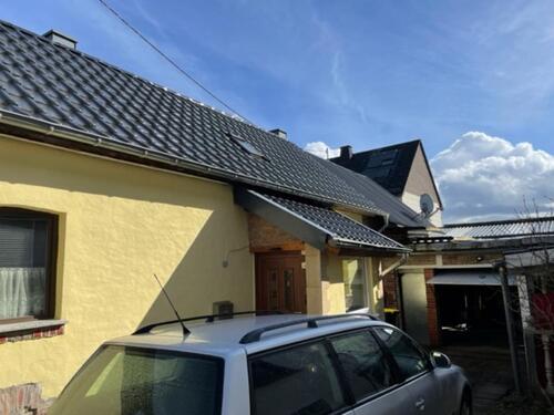 Foto - Einfamilienhaus mit Scheune und Garage